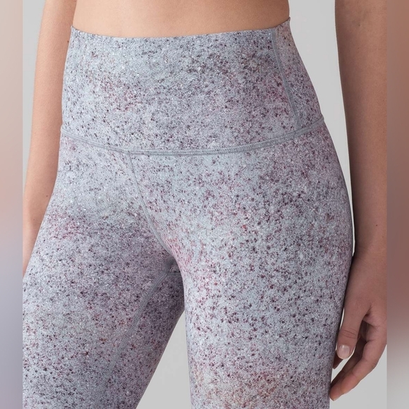 Lulu Lemon Wunder Under Hi-Rise Leggings 6 (Full-On Luxetreme) Summer Haze Multi - Picture 3 of 12